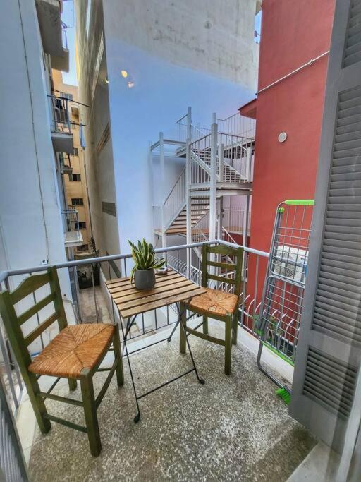 Ilyssos - Boho Stylish Apt- Hilton Area 아테네 외부 사진