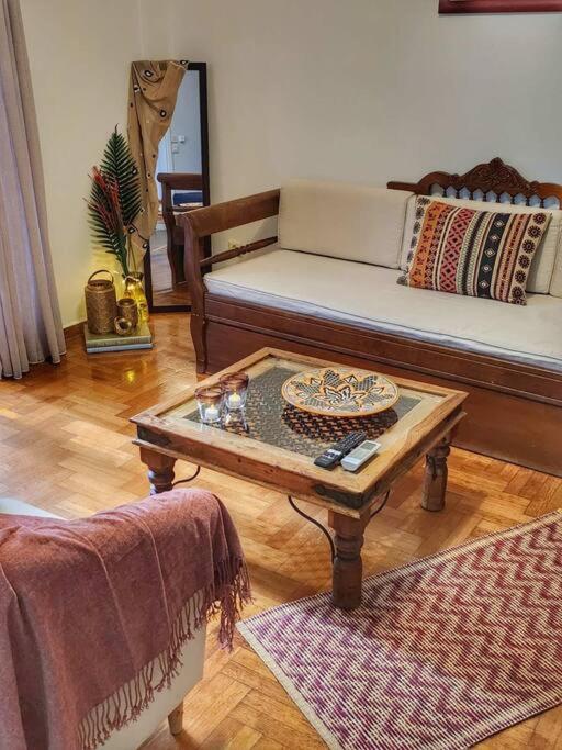 Ilyssos - Boho Stylish Apt- Hilton Area 아테네 외부 사진