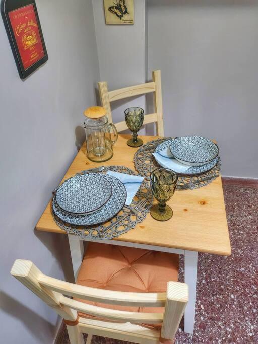 Ilyssos - Boho Stylish Apt- Hilton Area 아테네 외부 사진